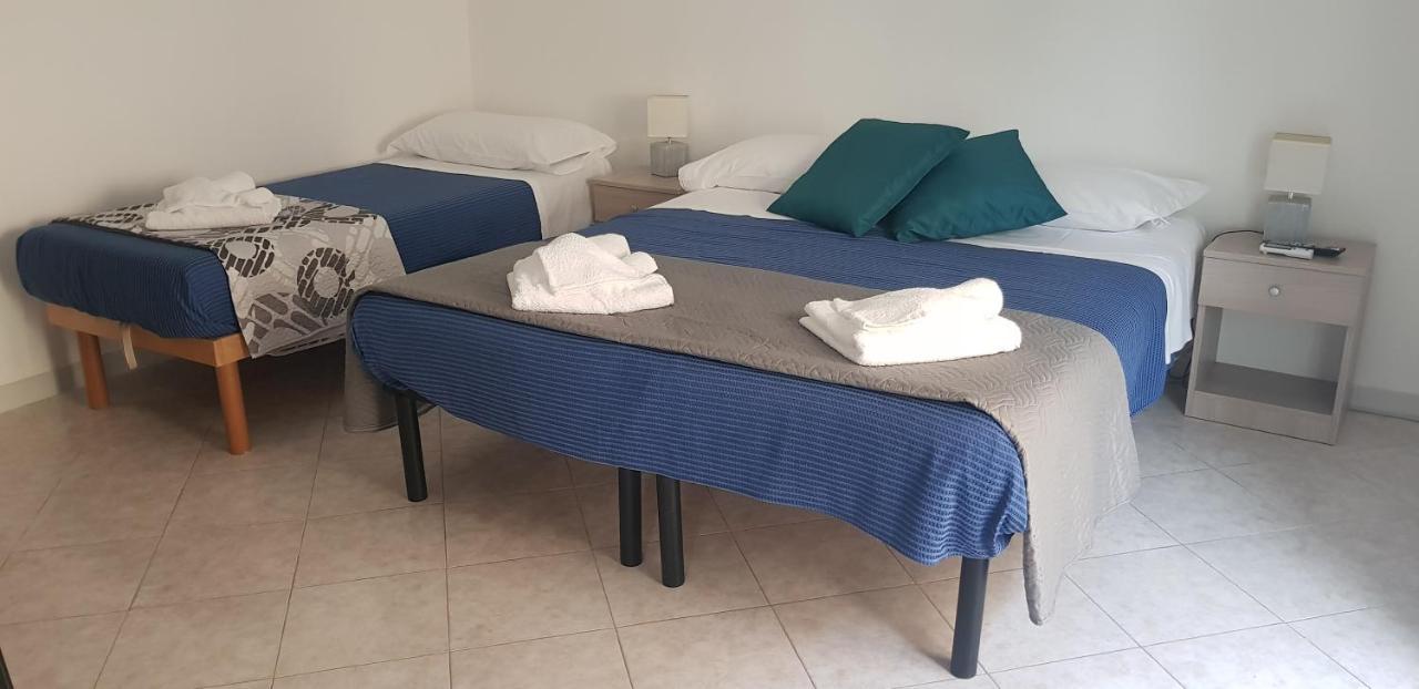 B&B La Costa Di Naxos Джардини-Наксос Экстерьер фото