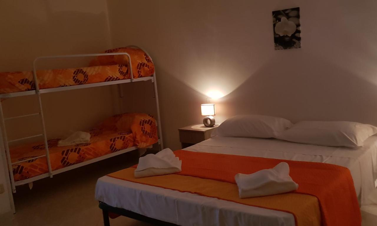 B&B La Costa Di Naxos Джардини-Наксос Экстерьер фото