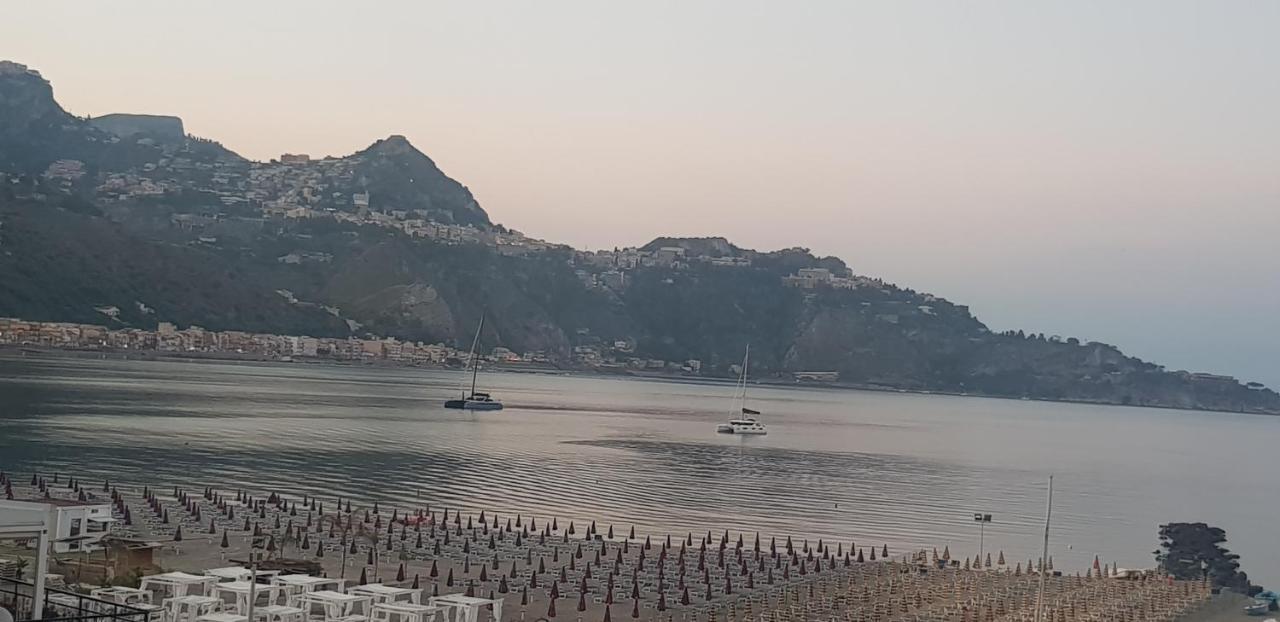 B&B La Costa Di Naxos Джардини-Наксос Экстерьер фото